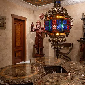 Casa De Reyes 2*, Granada Spain